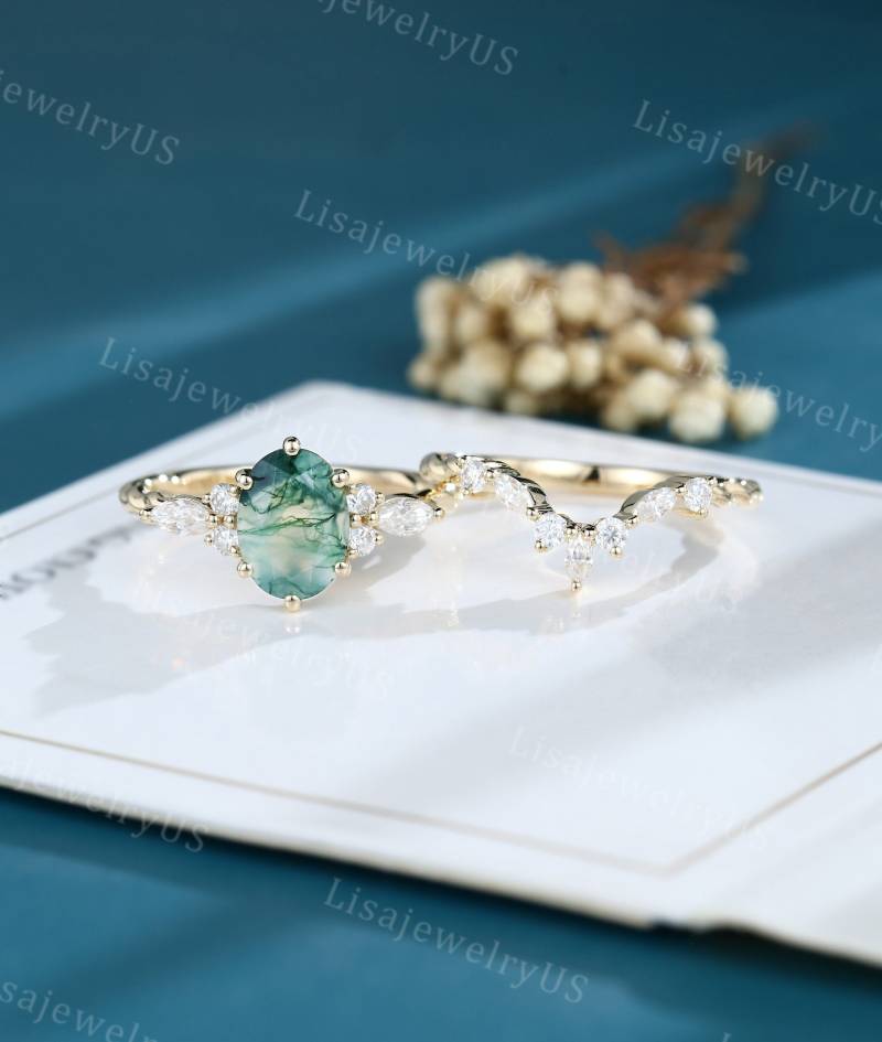 Oval Moosachat Verlobungsring Set Gelbgold Vintage Moissanit Ring Art-Deco Zierliche Natürliche Diamant 3/4 Ewigkeit Gedrehte Braut von LisajewelryUS