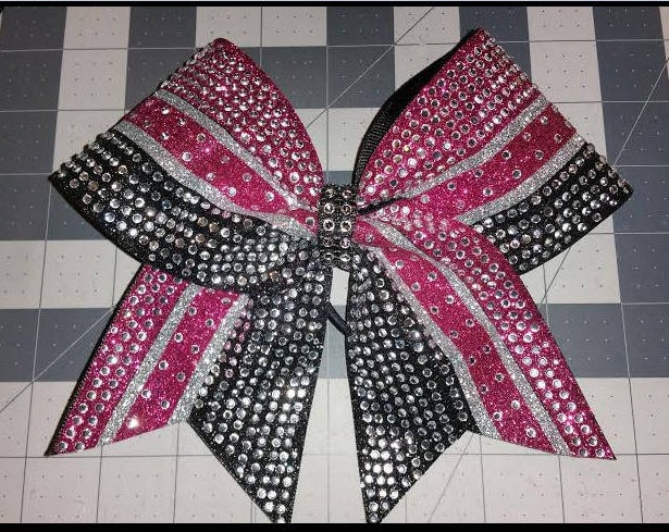 Sie Wählen Glitzerfarben/Glitzer & Strass Custom Design Cheer Bow Sie Wählen Glitzerfarben/Glitzer & Strass Custom Design Cheer Bow von LisasCheerBows