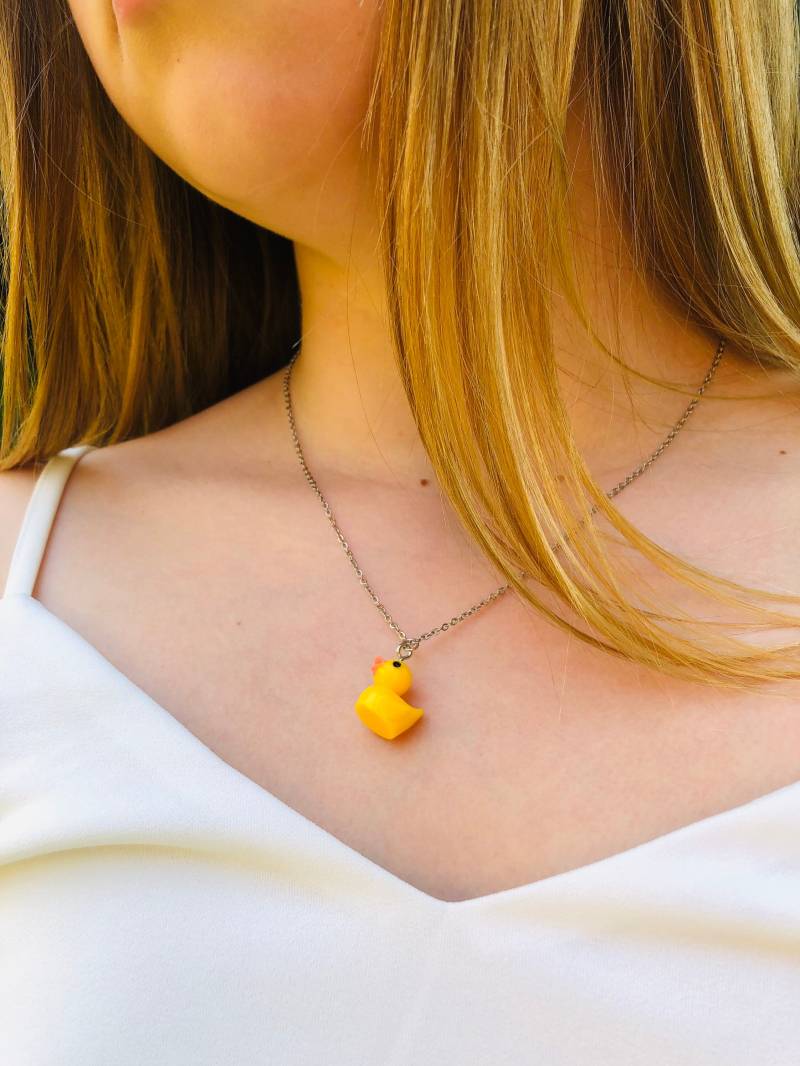 Süße Enten-Halskette Süße Enten-Halskette von LisasJewelleryShop