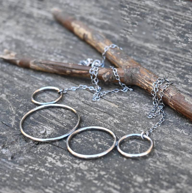 Sterling Silber Kreis Bib Halskette Boho Statement Schmuck von LisasLoveliesJewelry