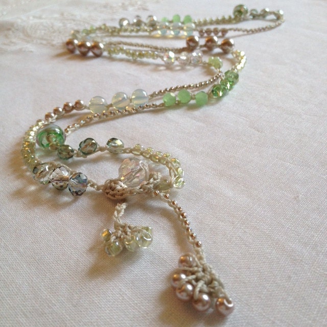 Opalescent, Zartrosa Perle, Milchig Mint, Irisierender Kristall, Shabby Chic, Boho Gehäkeltes Wickelarmband Oder Halskette, Brautjungfern Geschenke Opalescent, Zartrosa Perle, Milchig Mint, Irisierender Kristall, Shabby Chic, Boho Gehäkeltes Wickelarmband Oder Halskette, Brautjungfern Geschenke von LisasWishingWELL