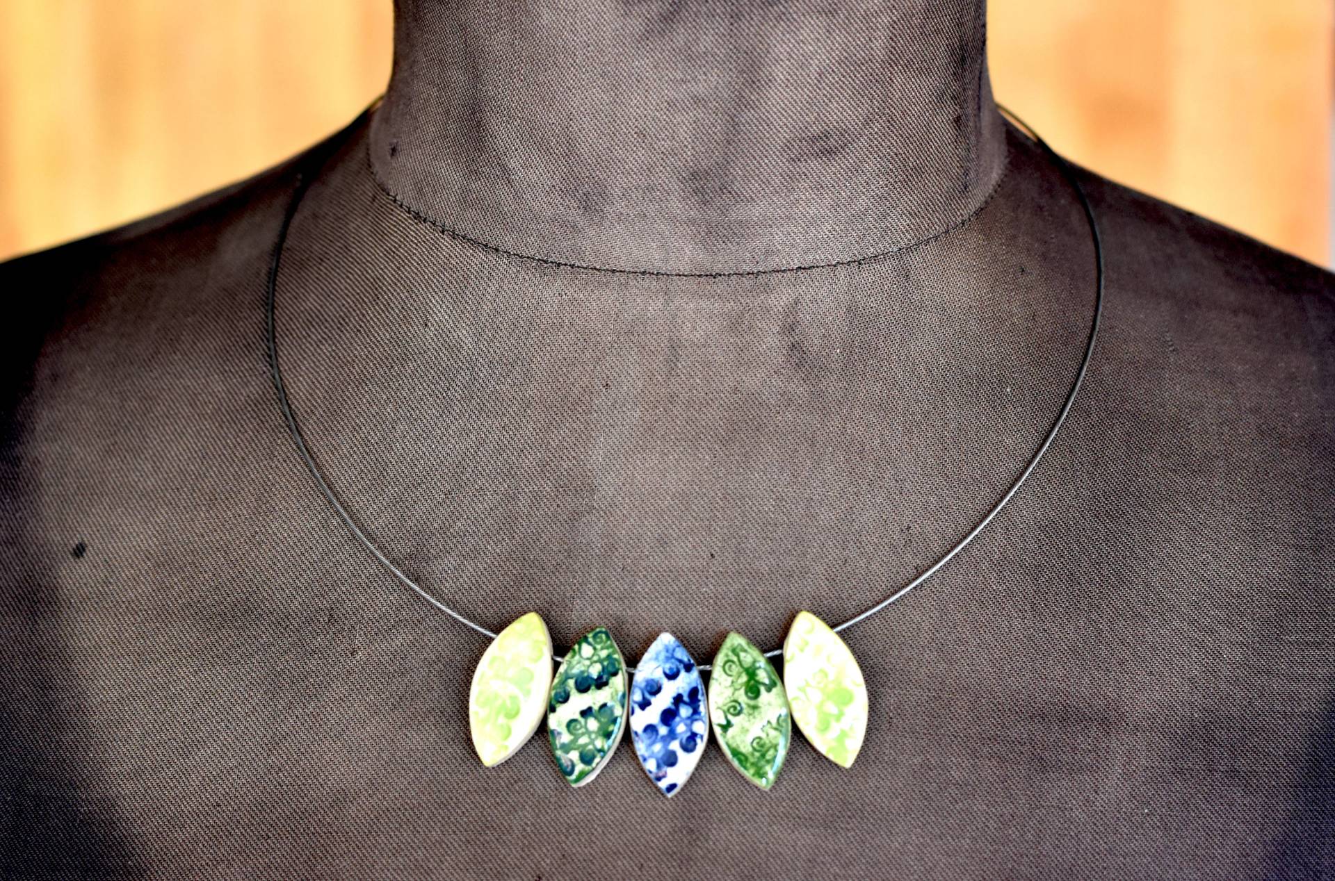 Keramik-Collier "Floral" Blau-/ Grüntöne Keramik-Collier "Floral" Blau-/ Grüntöne von LiselottiDesign