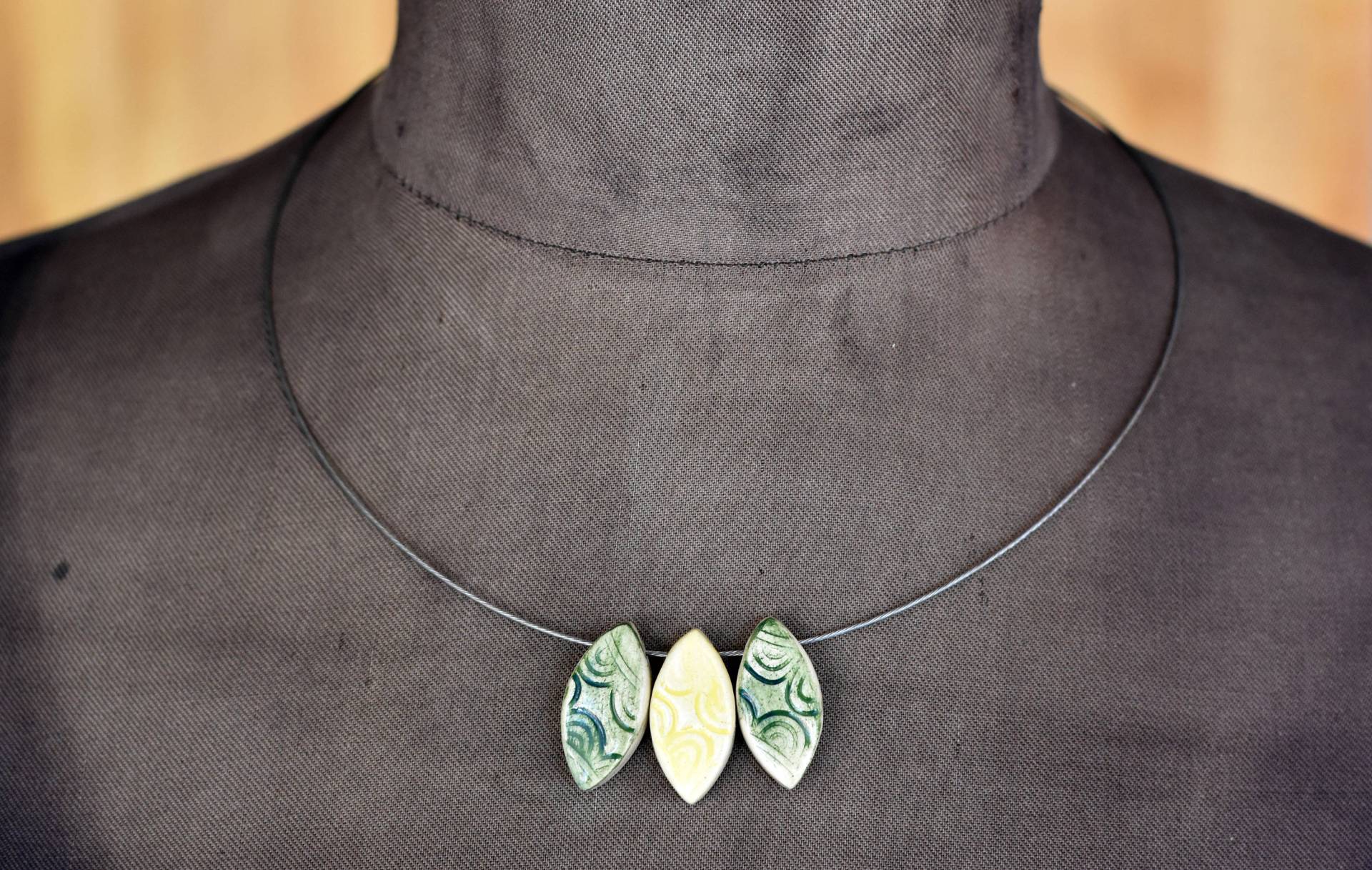 Keramik-Collier "Ornamental" Grün-Gelb Keramik-Collier "Ornamental" Grün-Gelb von LiselottiDesign