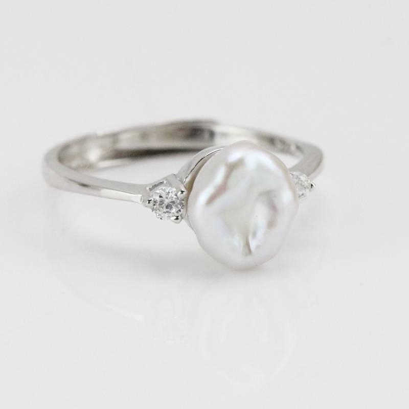 8 Mm Weißer Keshi Perlenring, Geprägter Süßwasserzuchtperlenring, Barocker Perlenring, Besonderer Unregelmäßiger Perlenring, Offener Silber von LishaPearlJewelry