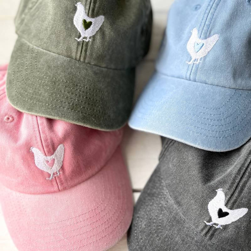 Bestickte Mütze Mit Huhn | Geschenk Für Hühner-Liebhaber Henne Herz Vintage Baumwolle Für Sie & Ihn Bestickte Mütze Mit Huhn | Geschenk Für Hühner-Liebhaber Henne Herz Vintage Baumwolle Für Sie & Ihn von Lisilada