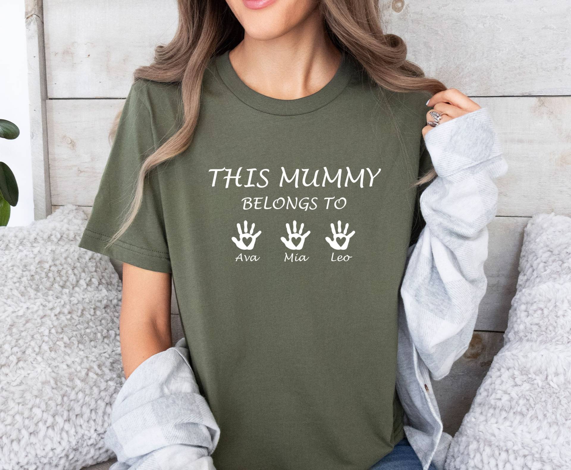 Mama Shirt, Benutzerdefinierte T-Shirt, Personalisierte Mama, Diese Gehört, Muttertags Lustiges Tshirt, Neue Shirts, Mutter Zu Sein von LismoreBoutique