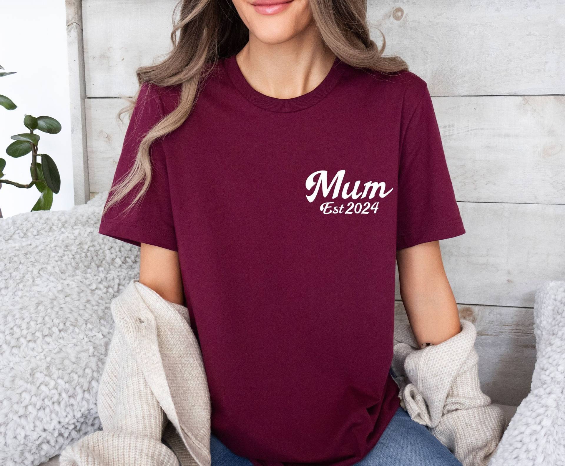 Personalisierte Mama Shirt, Benutzerdefinierte Tshirt, Muttertag T-Shirt, Mama, Geschenk, Neue Mutter Mütter Muttertagsgeschenk von LismoreBoutique