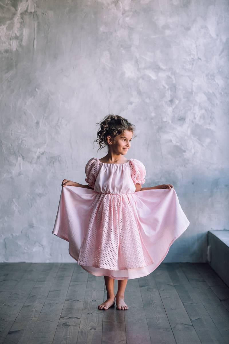 Mädchen Leinen Flatterärmelkleid Für Junior Brautjungfer Im Boho Stil von LissiKids