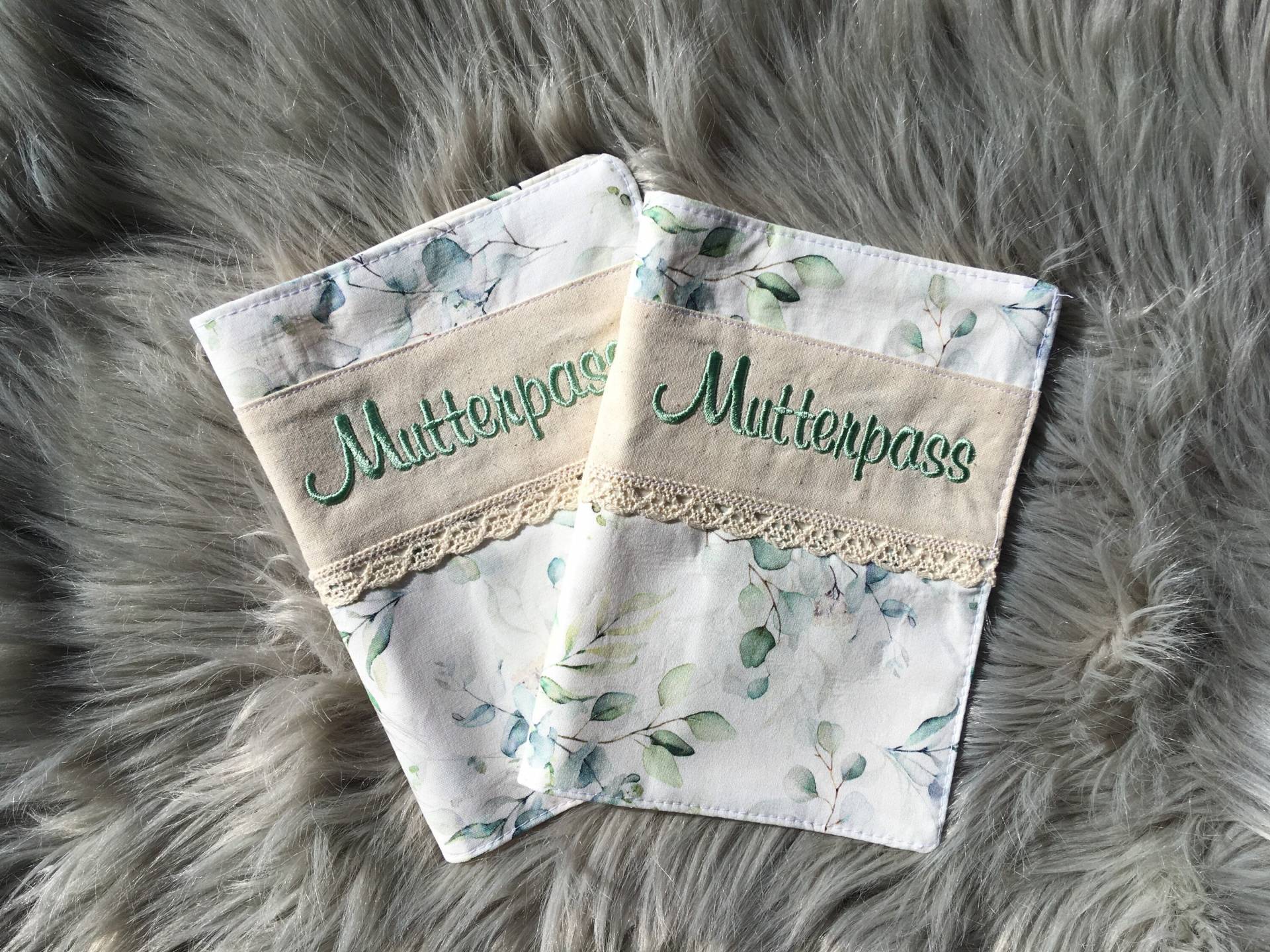 Mutterpasshülle Schutzhülle Eukalyptus Mutterpasshülle Schutzhülle Eukalyptus von LissisNaehstuebchen