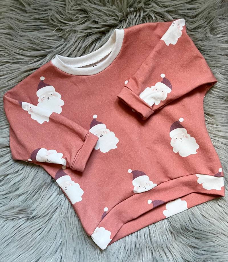 Oversized Pulli Weihnachtsmann Rot von LissisNaehstuebchen