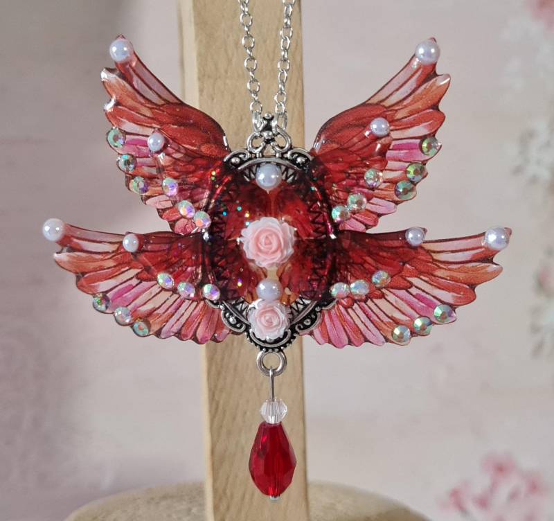 Engel Anhänger "Seraphim" + Halskette, 8 Feenhafte Engels Flügel, Perlen, Kleine Rosen, Handgefertigt Engel Anhänger "Seraphim" + Halskette, 8 Feenhafte Engels Flügel, Perlen, Kleine Rosen, Handgefertigt von LissysFantasy