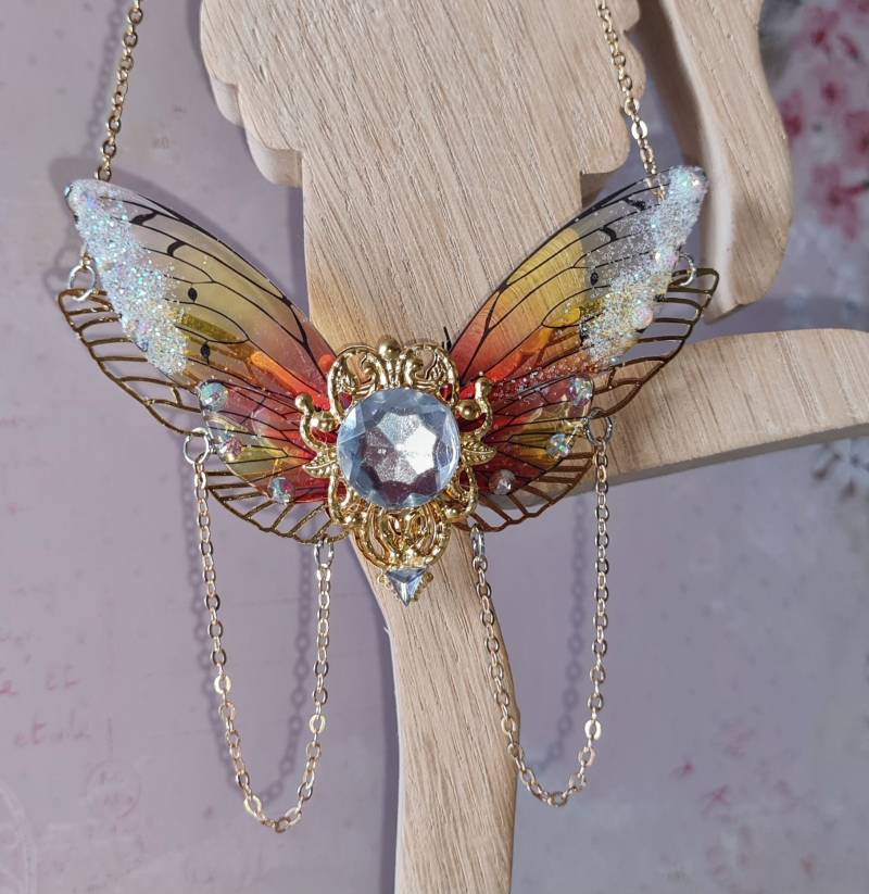 Fee Anhänger "Butterfly", +Halskette, 4 Flügel, Handgefertigt Fee Anhänger "Butterfly", +Halskette, 4 Flügel, Handgefertigt von LissysFantasy