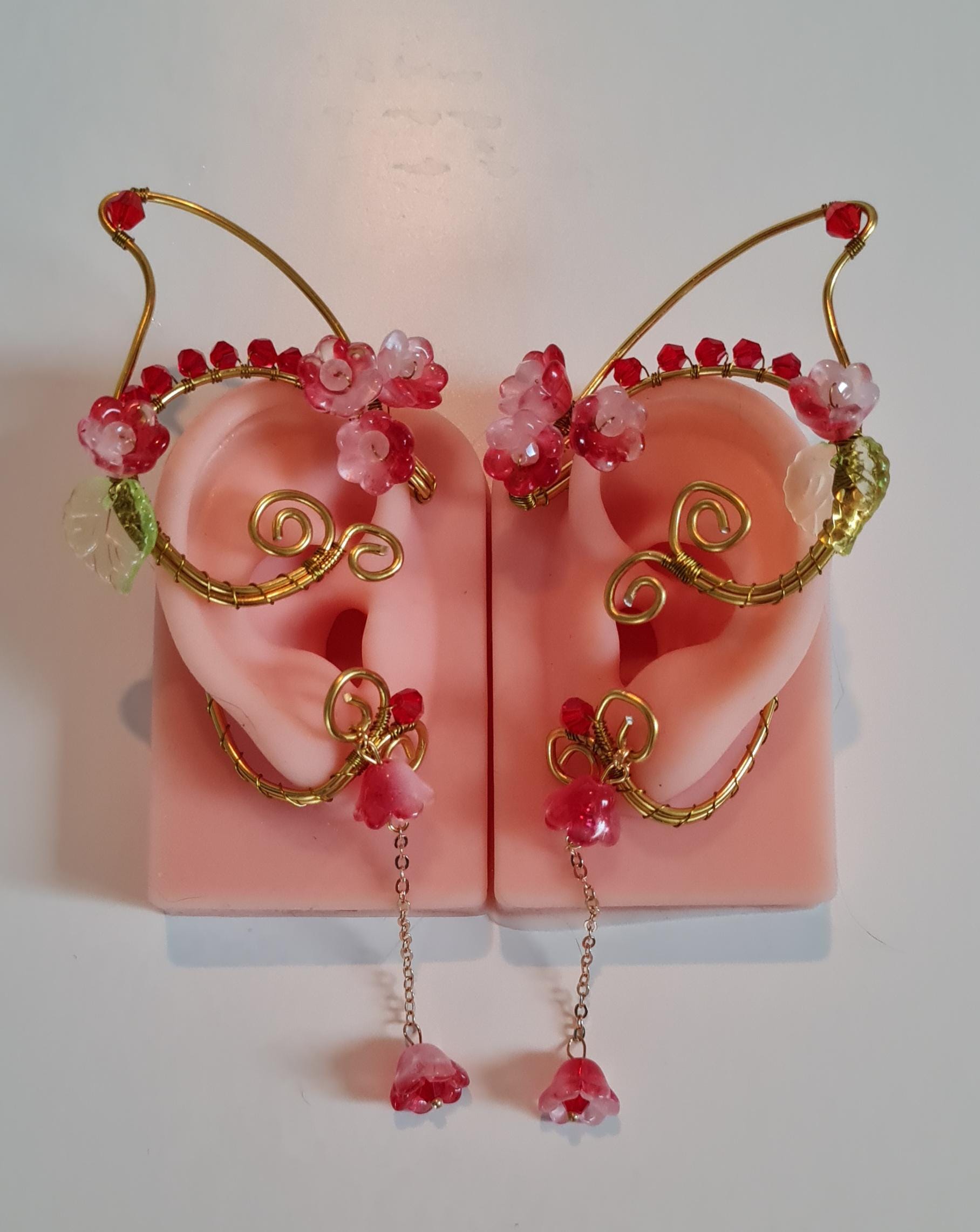 Zarte Elfen Ohren Manschetten "Elfinchen" | 1 Paar Aus Goldenen Draht, Mit Glasperlen | Blumen, Trapezförmig , Handgefertigt Zarte Elfen Ohren Manschetten "Elfinchen" | 1 Paar Aus Goldenen Draht, Mit Glasperlen | Blumen, Trapezförmig , Handgefertigt von LissysFantasy