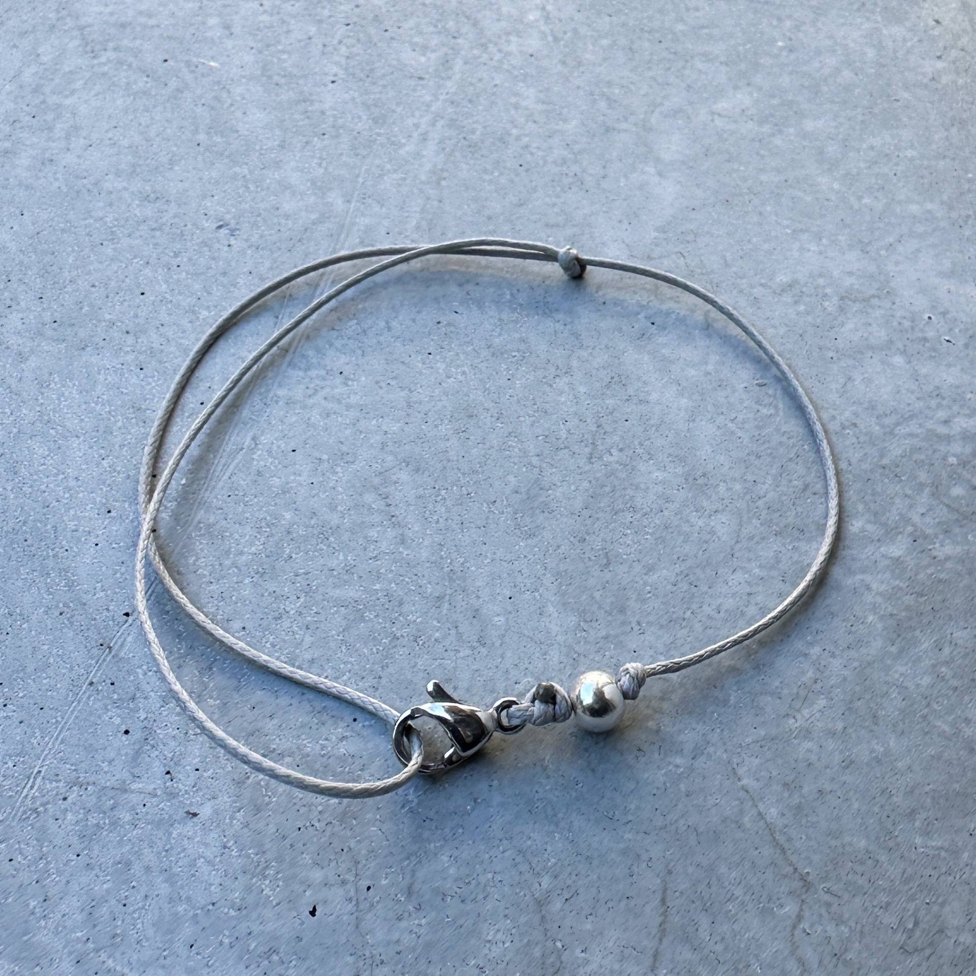 Wickel-Armband Edelstahl Kugeln, Dezentes Trend-Design, Karabinerhaken Verschluss, Größenverstellbar, Punk Style, Gothic von Lit4Chic