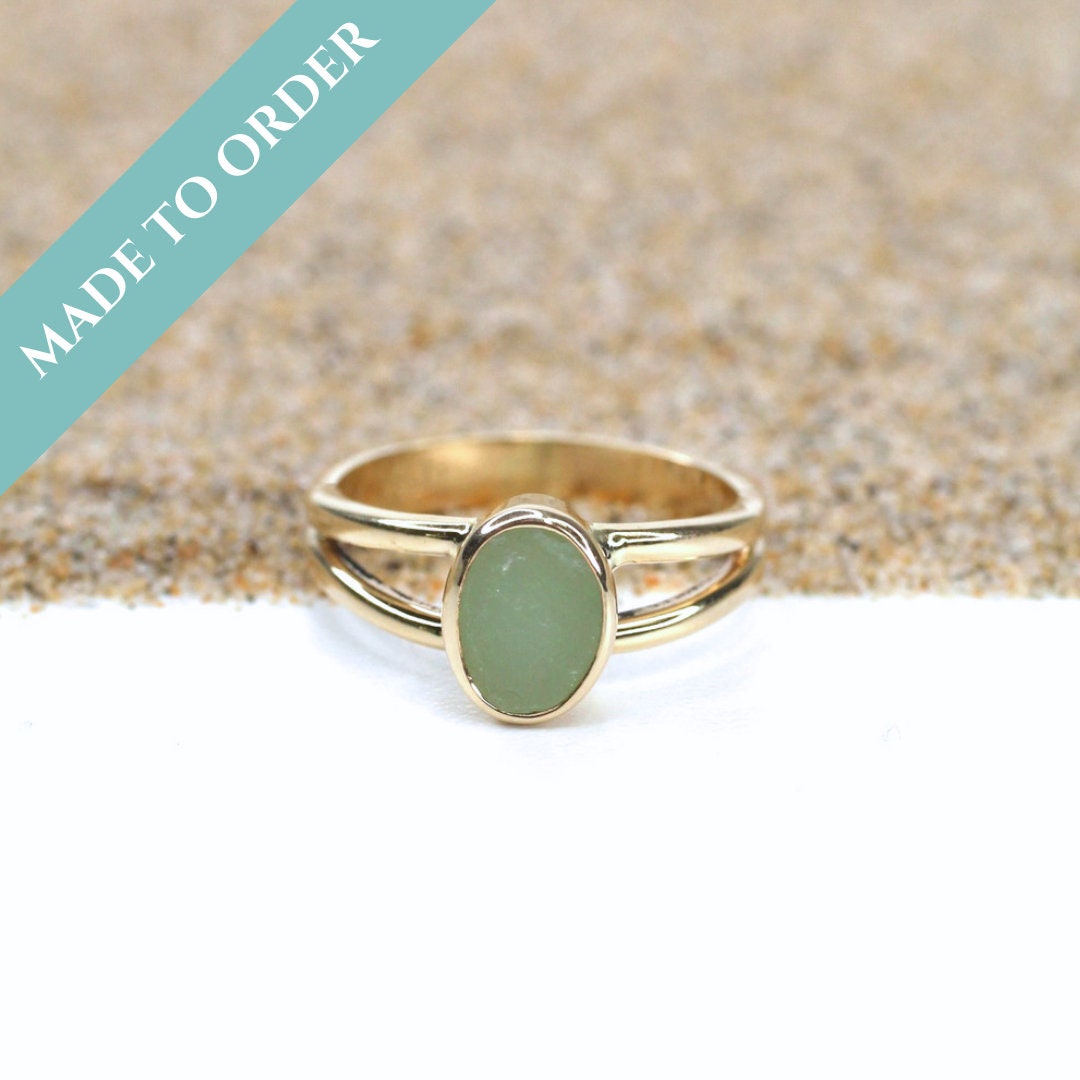 Adrift Split Band Sea Glass Verlobungsring | Seeglas Ehering Schlichter von LitaSeaGlassJewelry