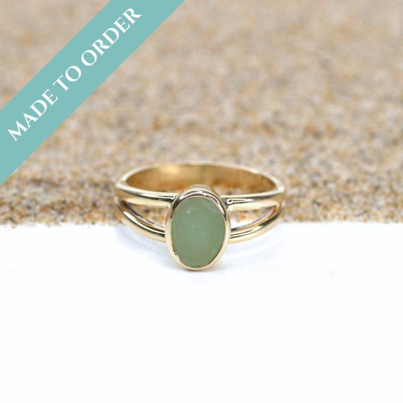 Adrift Split Band Sea Glass Verlobungsring | Seeglas Ehering Schlichter von LitaSeaGlassJewelry