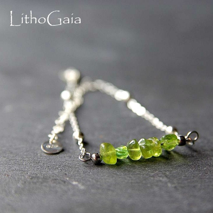 Peridot Bar Armband Edelstahl, Einzigartige Geschenke Für Mädchen Geburtsstein Anklet Schmuck, Sternzeichen Geschenk Sie von LithoBaia