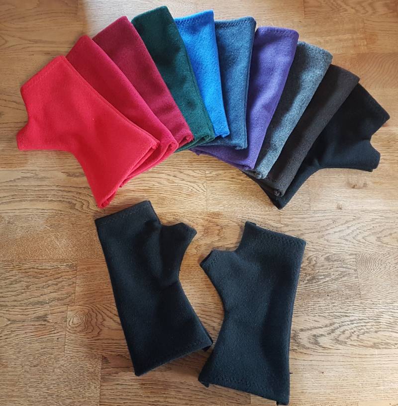 Fingerlose Handschuhe Aus Wolle Mit Kaschmir Armstulpen Pulswärmer Handarbeit von LittIeRedRidingHood
