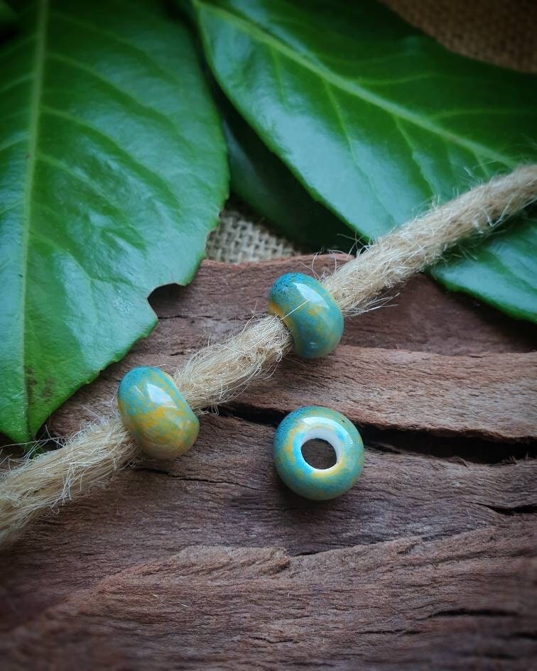 Set Dreadperle Dreadschmuck Großlochperle Türkis | 3/5 Stk. // Keramik 6mm Durchmesser Set Dreadperle Dreadschmuck Großlochperle Türkis | 3/5 Stk. // Keramik 6mm Durchmesser von LittleArtifactsArt