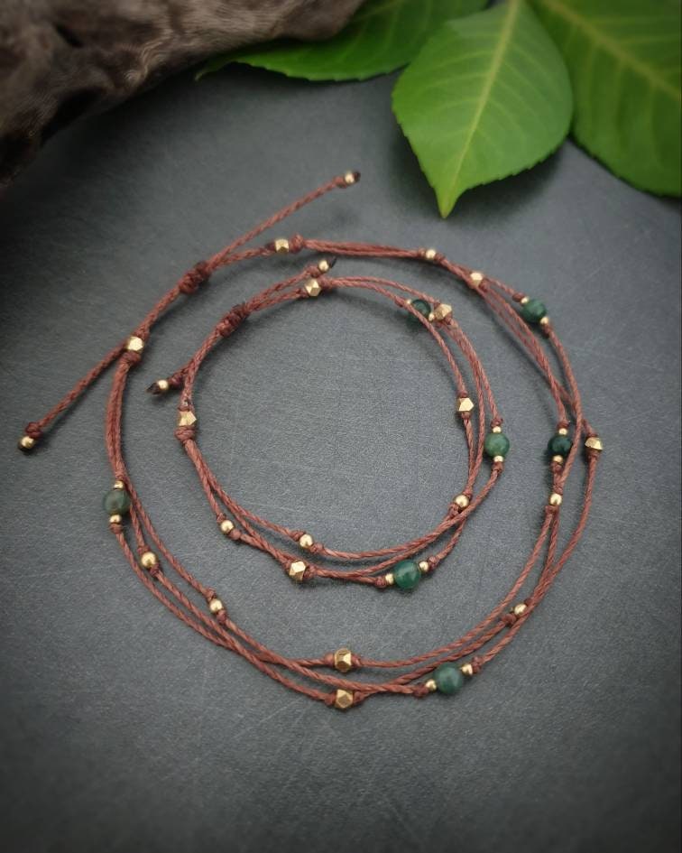 Zierliches Makramee Fußkettchen Mit Halbedelsteinperlen // Heilsteine 4mm von LittleArtifactsArt