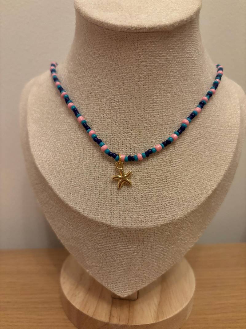 Sommerliche Perlenkette Mit Anhänger Sommerliche Perlenkette Mit Anhänger von LittleBeadsByElena