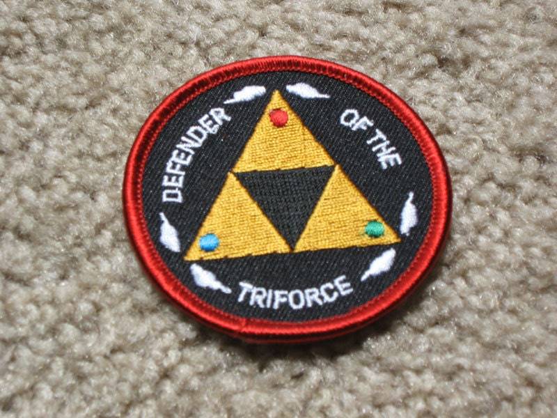Legend Of Zelda Defender The Triforce Aufnäher Oder Sticker von LittleBearArt