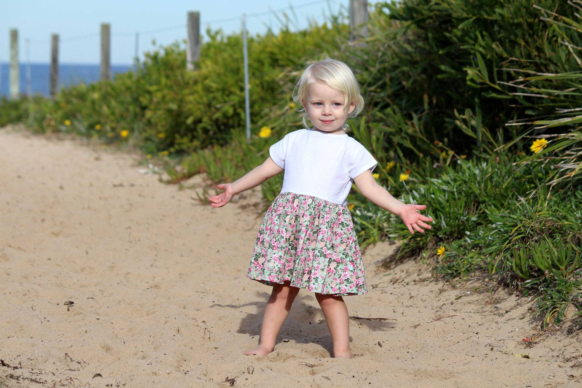 Baby-Mädchen-Kleid, Säugling Kleid, Kleinkind Boho Floral Spinnen Grüne Blumenkleid, Neu Geboren 3 T von LittleBirdCollective