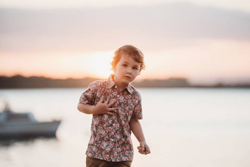 Jungen Beige Blumenhemd, Kleiden Hemd, Hemd Mit Kragen, Kleinkind Blumenhemd von LittleBirdCollective