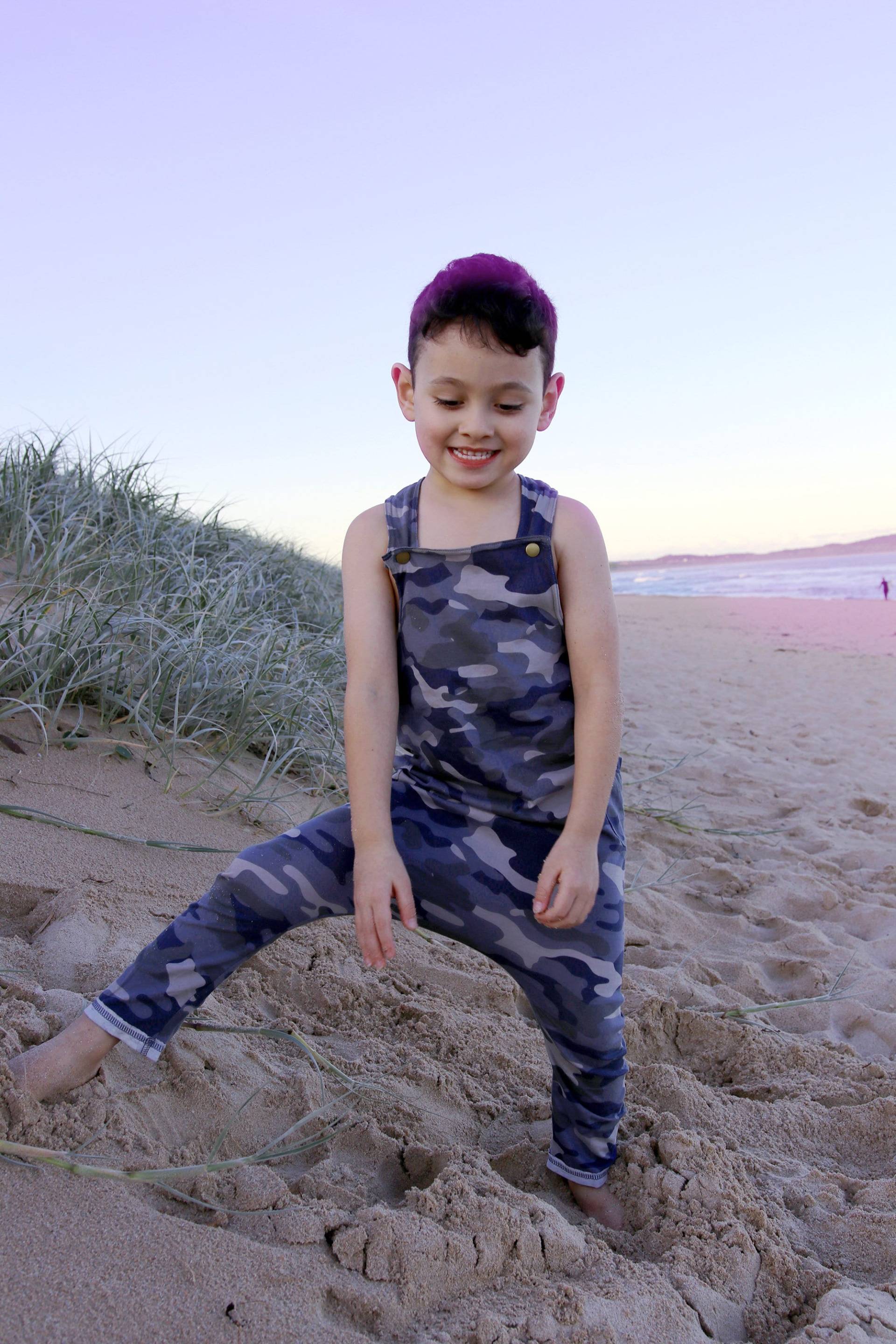Jungen Blau Camo Overall Weicher Baumwoll Kinder Overall von LittleBirdCollective