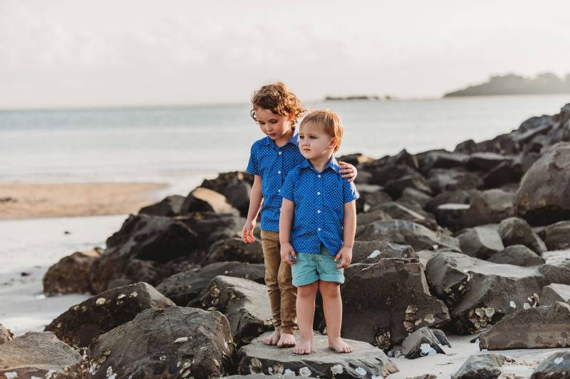 Jungen Blaues Hemd, Polka Dot Kleid Shirt, Jungen Weihnachten Outfit, Blauknopf-Up-Shirt, Dots von LittleBirdCollective