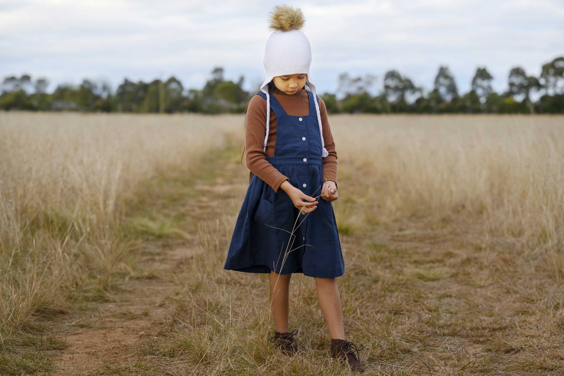 Marineblaue Leinen Schürze, Mädchen Marine Kleid, Leinenkleid, Leinen, Kleinkind Winter Leinenkleid von LittleBirdCollective