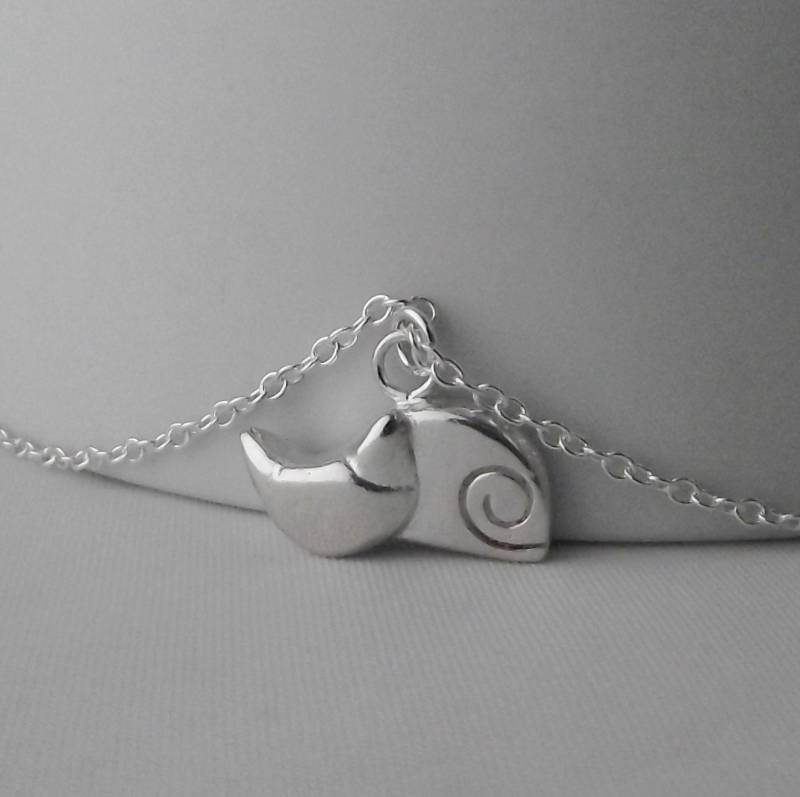 Atemberaubende Handgemachte Massive Sterling Silber Schlafende Katze Anhänger Mit Kette. Halskette Atemberaubende Handgemachte Massive Sterling Silber Schlafende Katze Anhänger Mit Kette. Halskette von LittleBirdStudio22