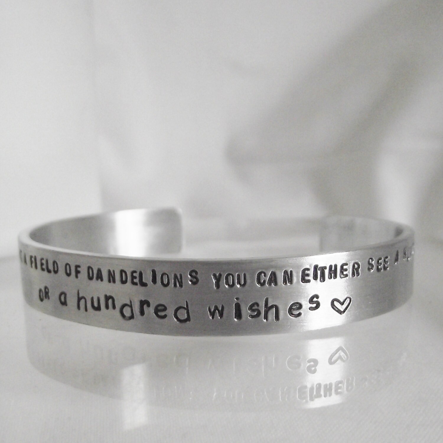 Wunderschöne Handgemachte Personalisierte "... ...ein Hundert Wünscht" Aluminium-Anweisung Manschette Armreif Wunderschöne Handgemachte Personalisierte "... ...ein Hundert Wünscht" Aluminium-Anweisung Manschette Armreif von LittleBirdStudio22