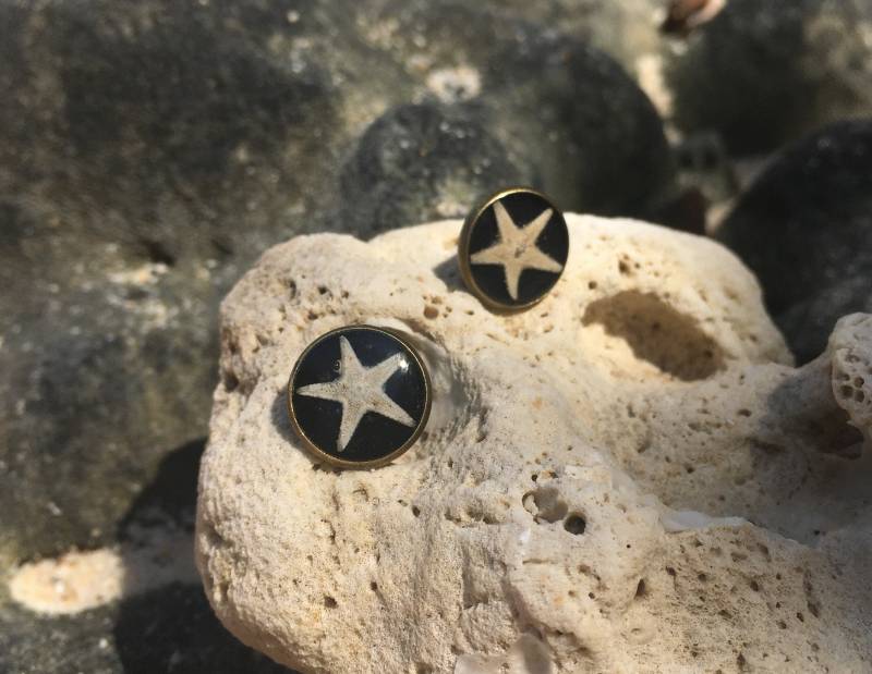 Kleine Ohrstecker Mit Seestern, Sommerohrringe, Harzohrringe von LittleBitBijoux