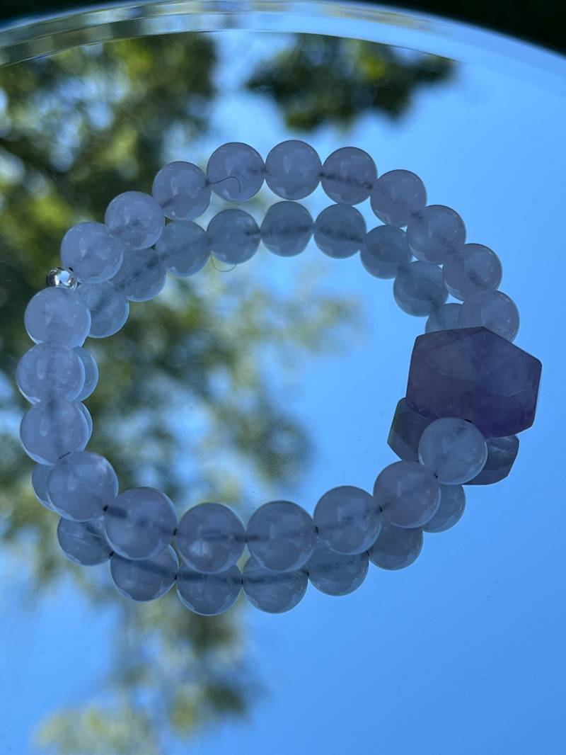 Weißer Quarz Und Amethyst Nugget Armband von LittleBitofBeeauty