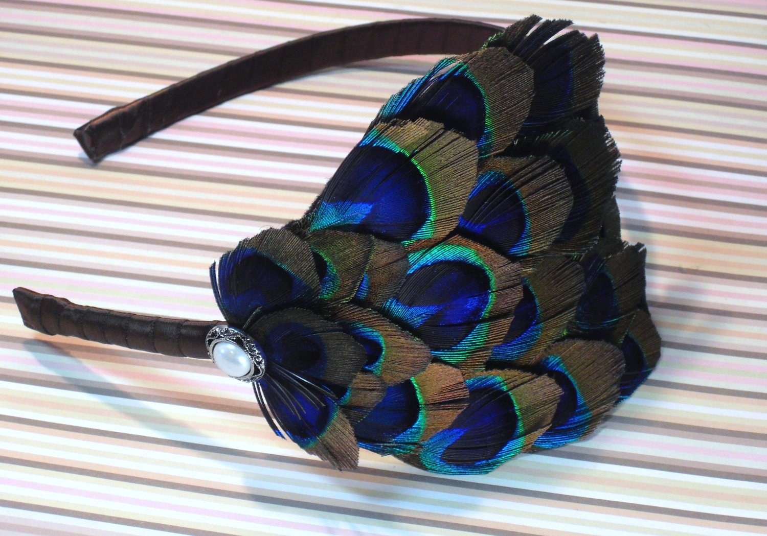 Pfauenfeder Fascinator Kopfschmuck, Great Gatsby Stirnband, 1920Er Jahre, Roaring Twenties Fascinator, Braut Trauzeuginnen Geschenke Pfauenfeder Fascinator Kopfschmuck, Great Gatsby Stirnband, 1920Er Jahre, Roaring Twenties Fascinator, Braut Trauzeuginnen Geschenke von LittleBitsChic