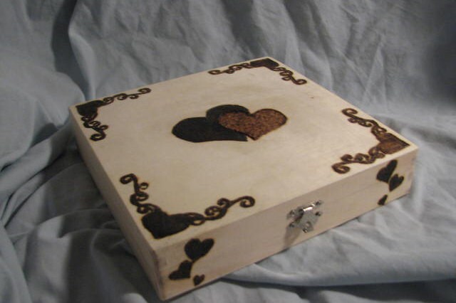Herz-Schmuck-Box Holz Brennen Herz-Schmuck-Box Holz Brennen von LittleBittDesigns