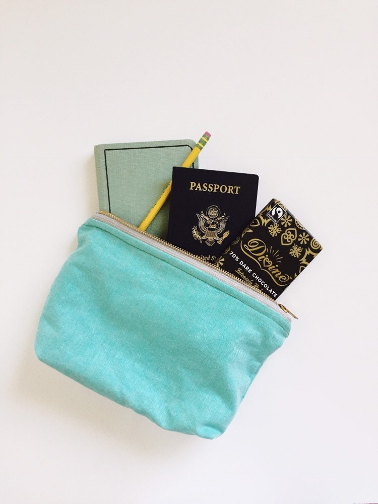Maximalist Einfache Hellblaue Reise/Makeup/stiftetasche Maximalist Einfache Hellblaue Reise/Makeup/stiftetasche von LittleBittyJane