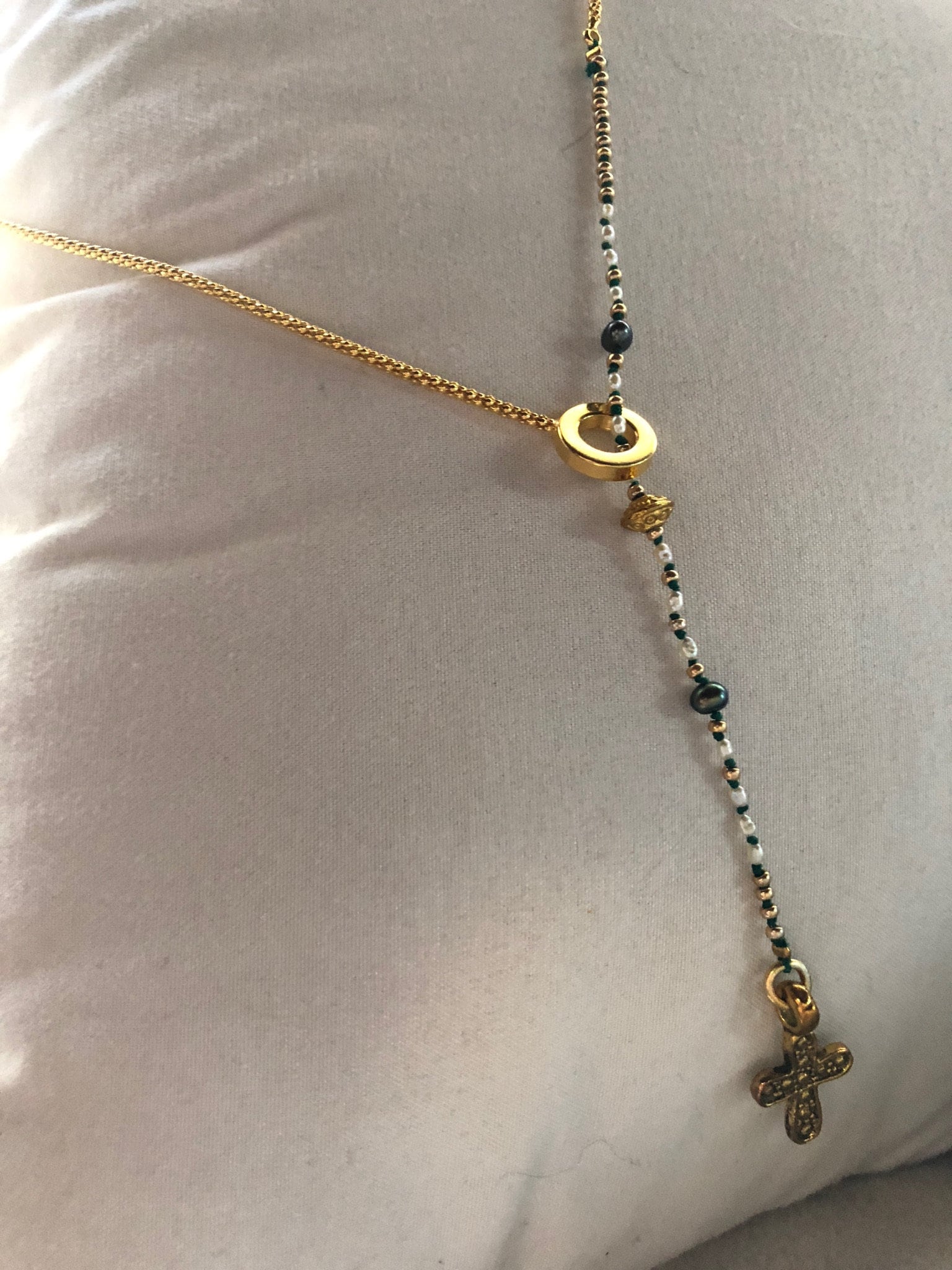 Antikes Gold Kreuz Slip Lariat Halskette von LittleBlueDotDesigns