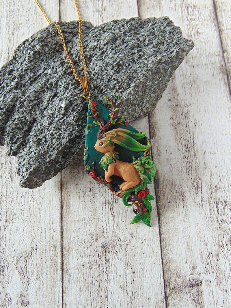 Erd Element Hase Halskette - Fimo Fantasy Schmuck Einzigartiger von LittleBreezesCrafts