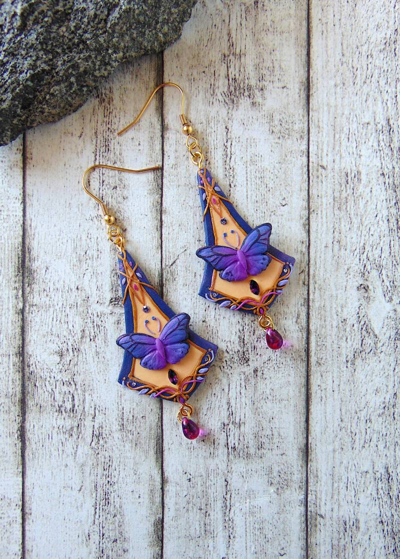 Lila Schmetterling Feen Ohrringe - Fimo Fantasy Schmuck Mit Kristall Elementen von LittleBreezesCrafts
