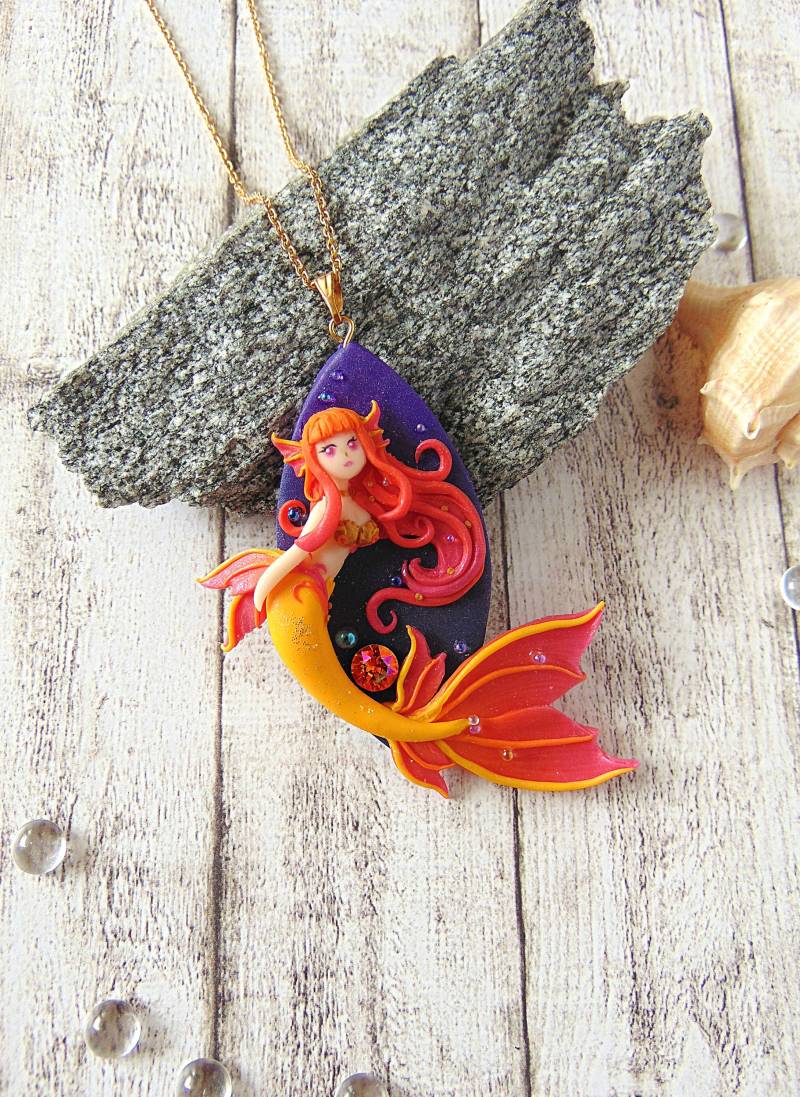 Orange Pinke Fimo Meerjungfrau Halskette - Handgearbeiter Fantasie Schmuck Orange Pinke Fimo Meerjungfrau Halskette - Handgearbeiter Fantasie Schmuck von LittleBreezesCrafts