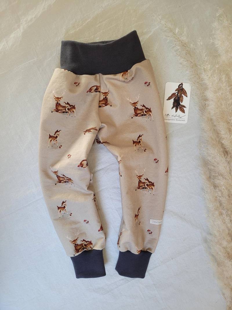 Pumphose/Mitwachshose Aus French Terry | Bio-Baumwolle Für Babys Und Kinder - Braun Mit Tieren- Reh Ab Gr. 56 98/Bündchen Wählbar von LittleChestnuts