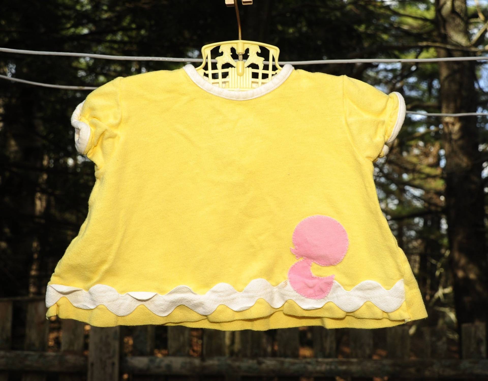 Vtg 70Er Jahre Carter/Mädchen Gelbe Baumwolle Jersey Top Rosa Ente Applikation 2 T 24 Monat Große Weiße Ric Rack von LittleCicelysCloset