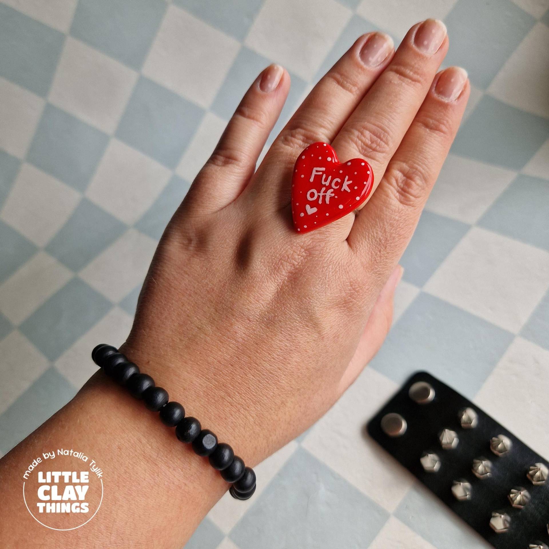 Lustiger Frecher Spruch Ring Handgefertigte Herz Schmuck Aus Polymer Clay. Anti-Valentinstag-Schmuck Lustiger Frecher Spruch Ring Handgefertigte Herz Schmuck Aus Polymer Clay. Anti-Valentinstag-Schmuck von LittleClayThings191