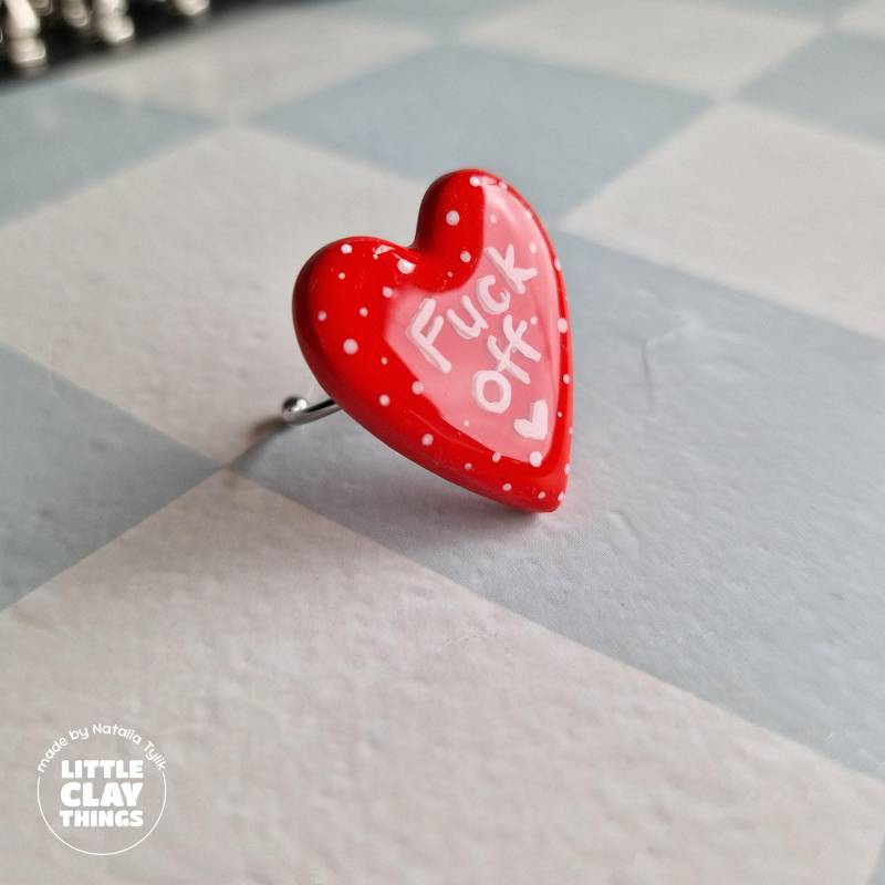 Lustiger Frecher Spruch Ring Handgefertigte Herz Schmuck Aus Polymer Clay. Anti-Valentinstag-Schmuck von LittleClayThings191