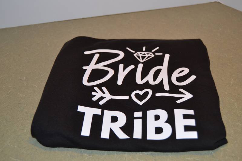 Braut Tribe Shirt Braut Tribe Shirt von LittleCsCrafting