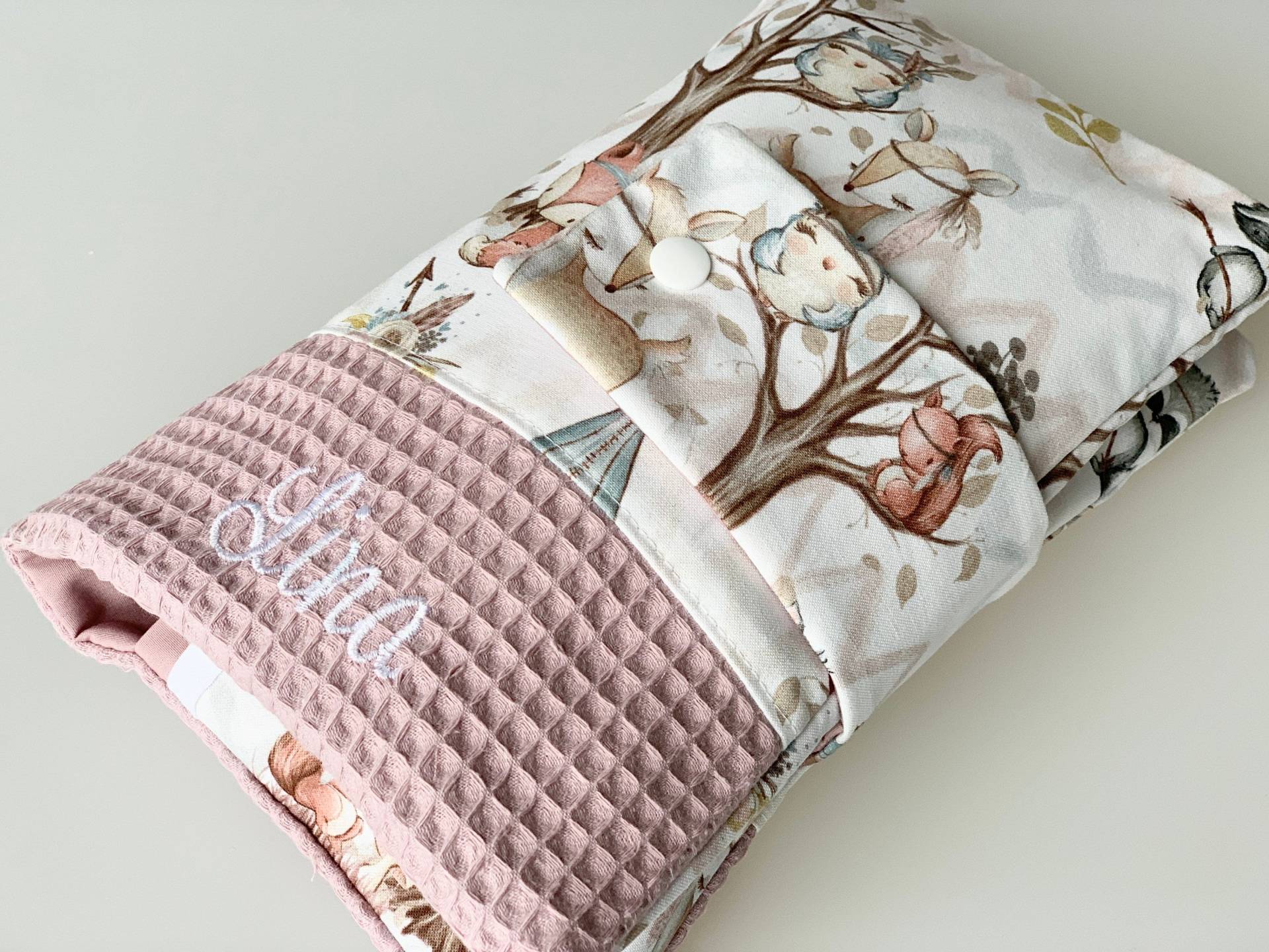Windeltasche Wickeltasche Windelorganizer Personalisiert Mit Namen Boho Waldtiere Reh Fuchs Waschbär Altrosa Rosa Mädchen Windeltasche Wickeltasche Windelorganizer Personalisiert Mit Namen Boho Waldtiere Reh Fuchs Waschbär Altrosa Rosa Mädchen von LittleFoxDE