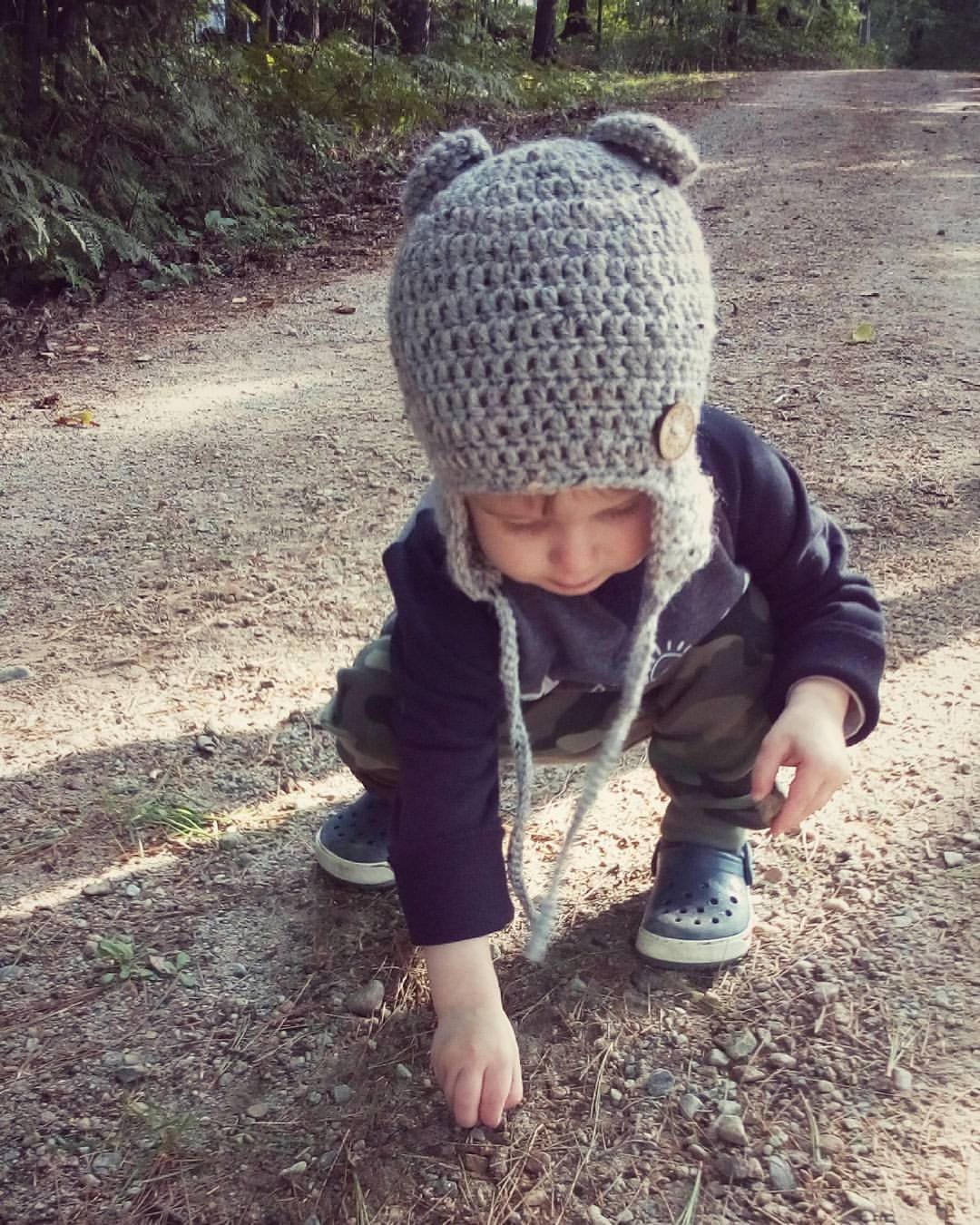Gehäkelte Bär Earflap Hat, Handgemachte Baby Wintermütze von LittleFoxThreads