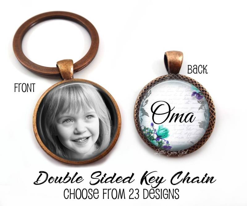 Benutzerdefinierte Foto Oma Schmuck - Doppelseitig Bild Schlüsselanhänger Personalisierte Anhänger Muttertagsgeschenk Schwangerschaftansage von LittleGemGirl